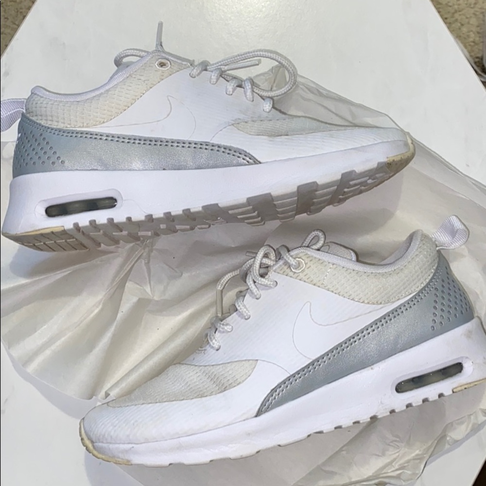 Nike Air Max Thea White Sz 5 Excellent Condition